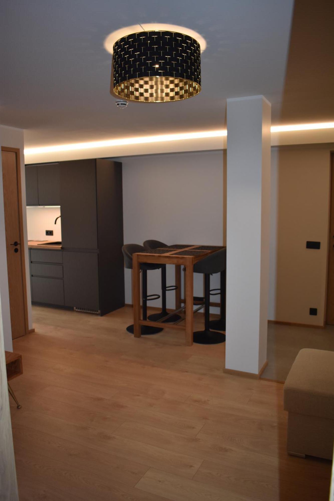 Suur-Posti Apartments 페르누 외부 사진
